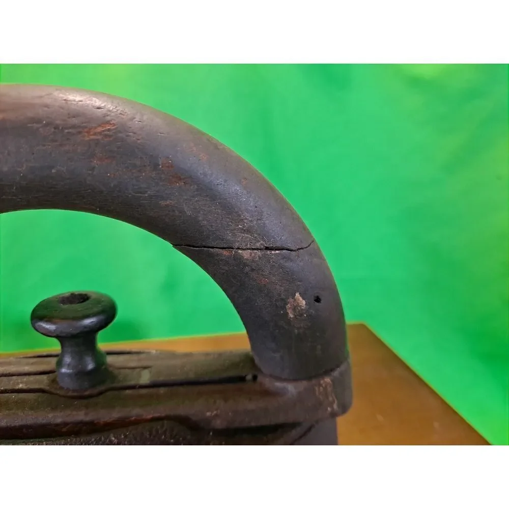 Vintage Clothes Sad Iron Press With Wooden Handle/ Barn Find/ 2‎ Pieces